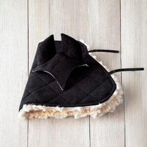 ZESTAW DLA KONIKA HH A3  DERKA/CZAPKA KOLOR CZARNY