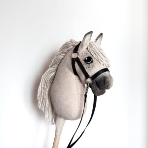 Konik Hobby Horse A5 -REALISTIK