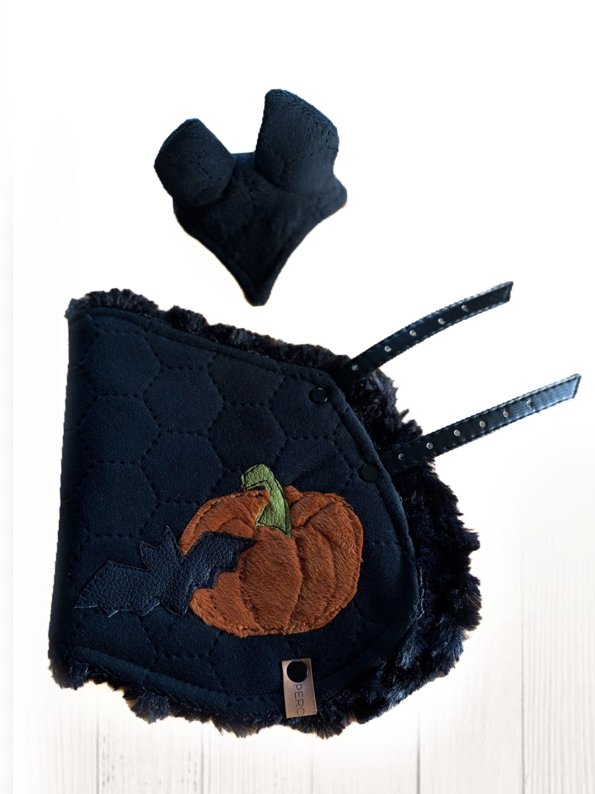 ZESTAW DLA KONIKA HH A5 DERKA/CZAPKA KOLOR czarny Halloween